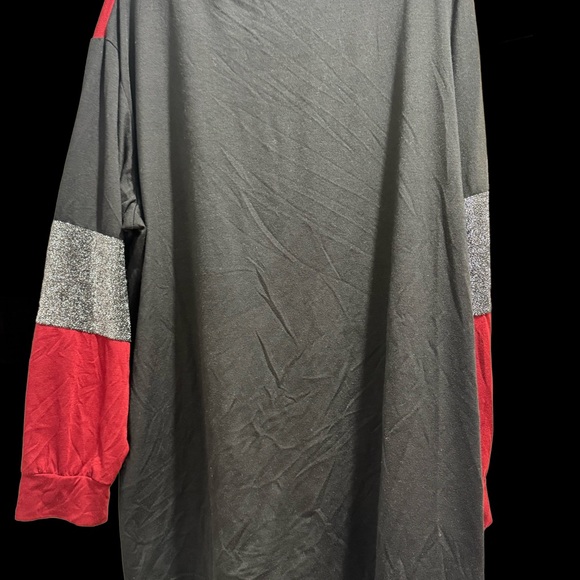 SHEIN Red and Black Crew Neck Top - Picture 3 of 3